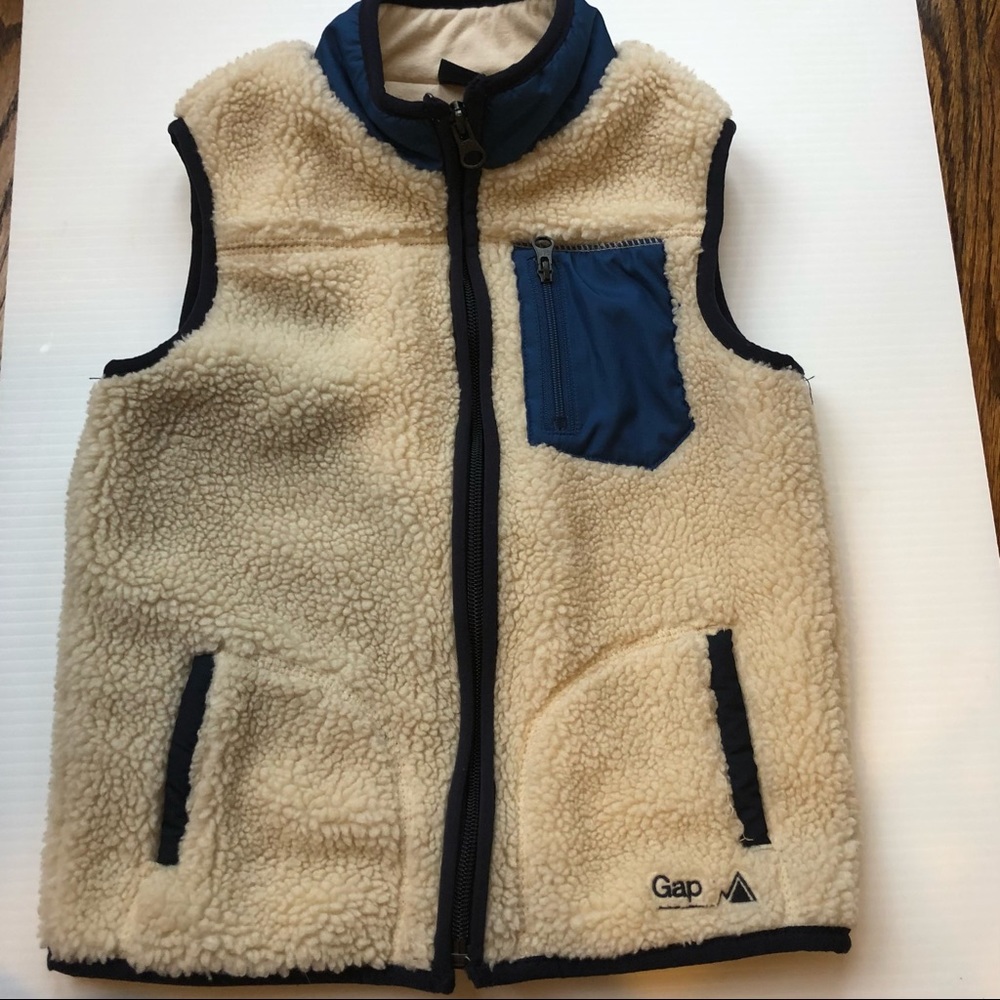 Gap Sherpa vest 5